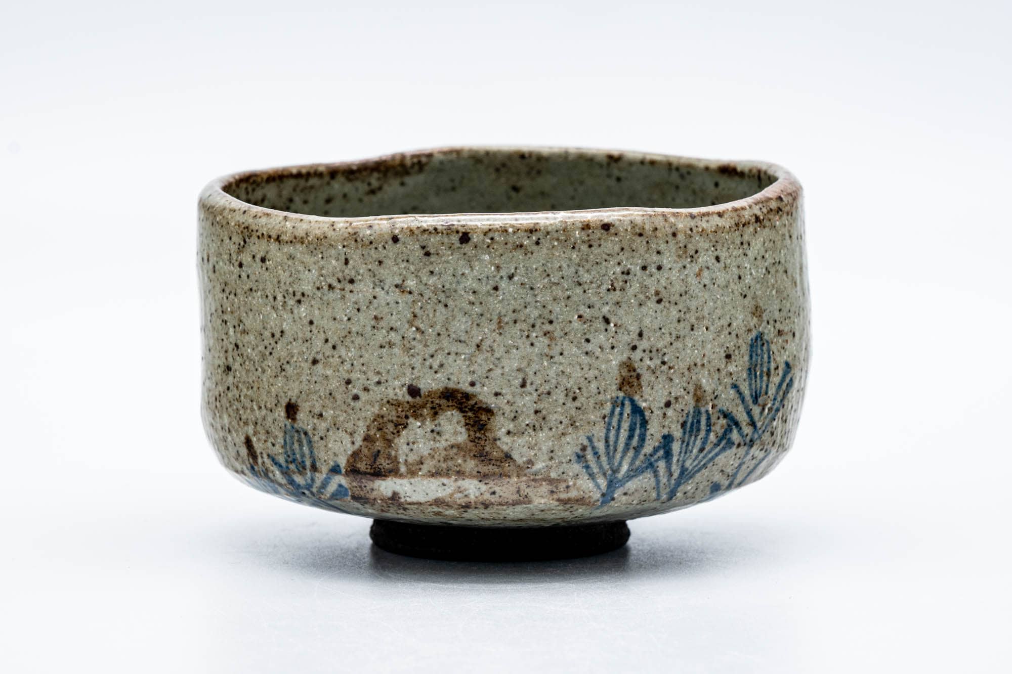 Japanese Matcha Bowl - Grey Speckled Floral Karatsu-yaki Chawan - 200ml