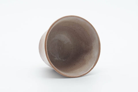 Tezumi — Japanese Teacup - Beige Magenta Drip-Glazed Hagi-yaki Yunomi - 80ml — three-quarter view