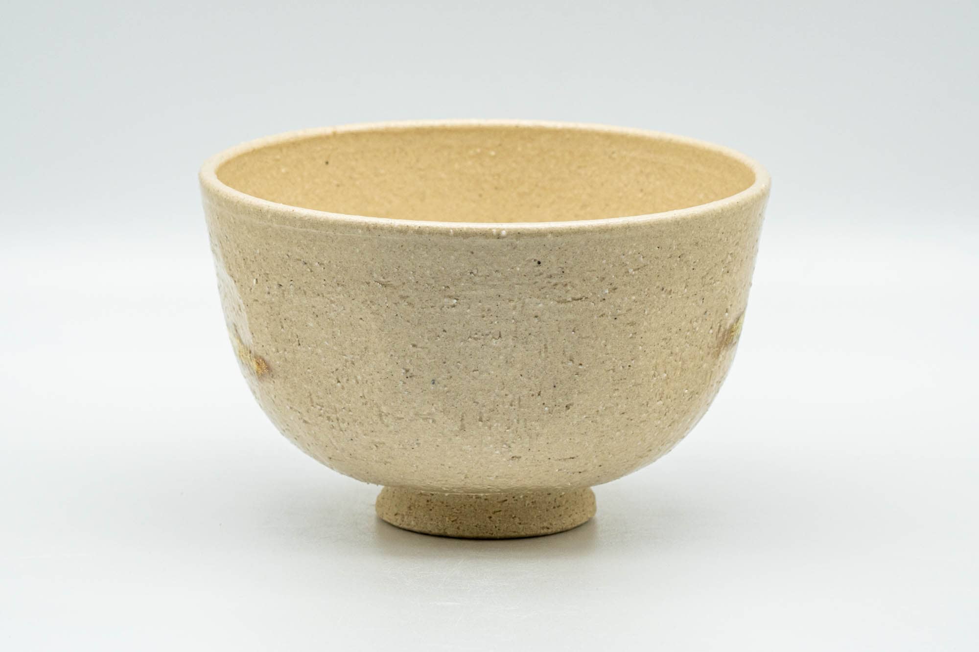 Japanese Matcha Bowl - Beige Geometric Gold Script Kyo-yaki Chawan - 350ml - Tezumi