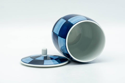 Japanese Teacup - Blue Checkered Arita-yaki Lidded Yunomi - 150ml - Tezumi