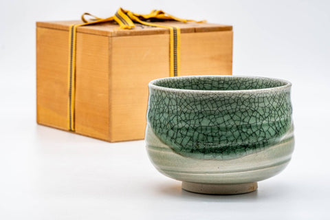Japanese Matcha Bowl - 志隆窯 Shiryū Kiln - Crazed Celadon Glazed Obori Soma-yaki Chawan - 500ml