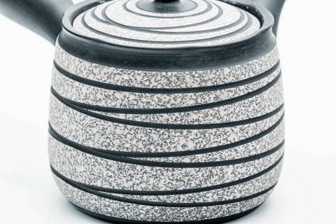 Japanese Kyusu - Black Striped White Textured Tokoname-yaki Obi-ami Mesh Teapot - 360ml