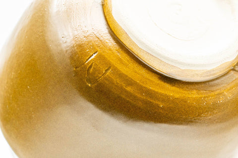 Tezumi — Japanese Matcha Bowl - Brown Glazed Hantsutsu-gata Chawan - 350ml — inverted showing the foot ring