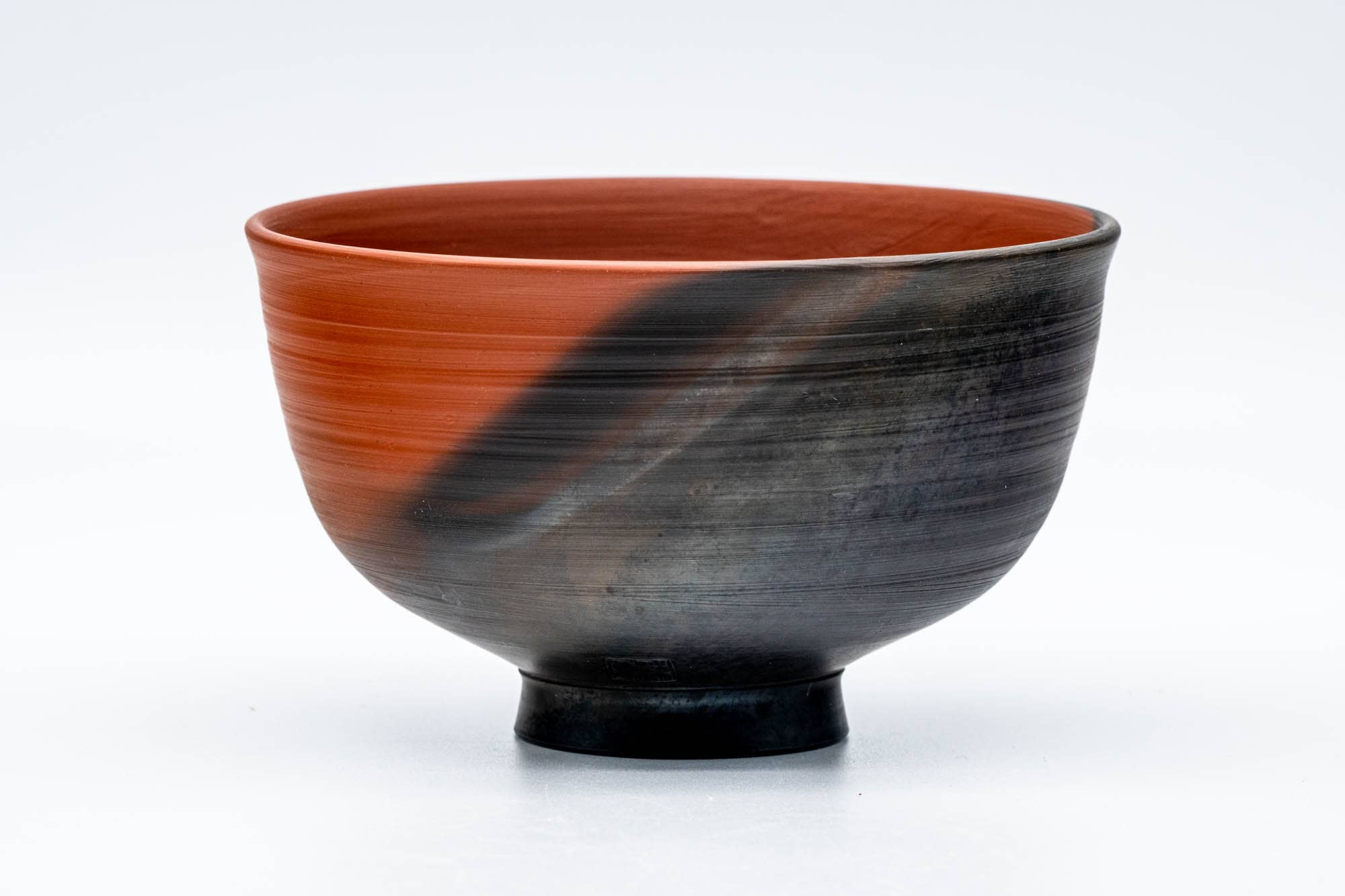 Japanese Matcha Bowl - 細野 利夫 Toshio Hosoda - Gyokudō Kiln - Black Red Mumyōi-yaki Chawan - 350ml