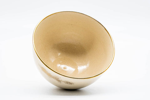 Tezumi — Japanese Matcha Bowl - Gold Geometric Origami Kyo-yaki Chawan - 250ml — three-quarter view