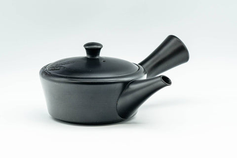 Japanese Kyusu - 高資 Takasuke Kiln - Black Kurodei Momiji Tokoname-yaki Debeso Teapot - 170ml