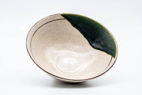 Japanese Matcha Bowl - 白泉 Shiroizumi - Hira-gata Ao-oribe Chawan - 400ml