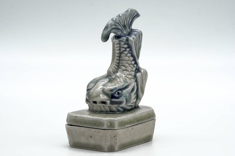 Japanese Kogo - 河村硯山 Kawamura Kenzan - Shachihoko Seto-yaki Incense Container