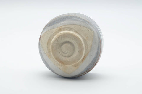 Tezumi — Japanese Matcha Bowl - Blue White Shino Glazed Mino-yaki Chawan - 400ml — top-down view of the interior