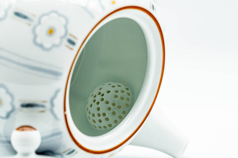 Overhead view into the Arita teapot showing the perforated ceramic debeso filter