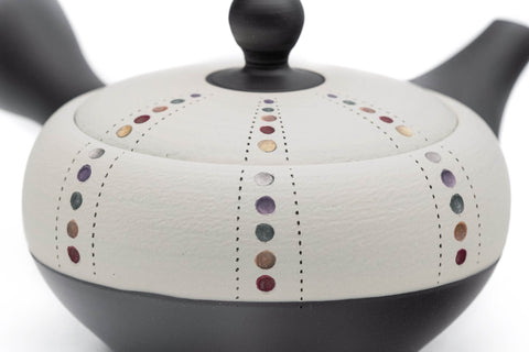 Pearlescent Dotted White Tokoname Teapot - 260ml