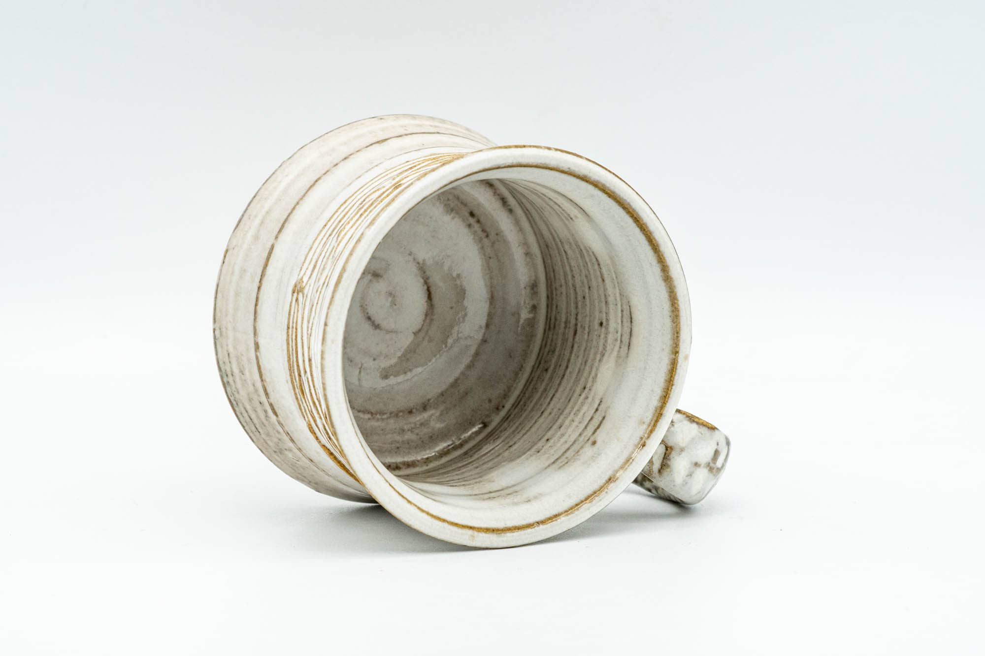 Japanese Teacup - Carved Exterior White Glazed Rear-Handled Ushirode Yunomi - 110ml - Tezumi