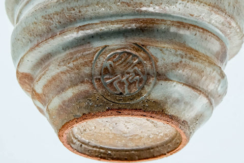 Tezumi — Japanese Teacup - Beige Cream Spotted Spiraling Yunomi - 220ml — inverted showing the foot ring