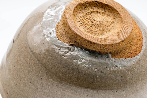 Japanese Matcha Bowl - 井上東也 Tōya Inoue - 鏡山窯 Kyōzan Kiln - Drip-Glazed Karatsu-yaki Chawan - 300ml