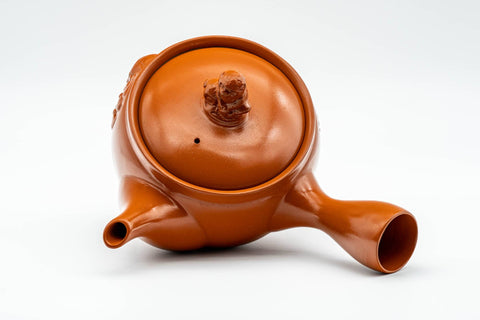 Tezumi — Japanese Kyusu - Monkeys and Leaves Tokoname-yaki Mesh Filter Teapot - 400ml — interior view showing the filter