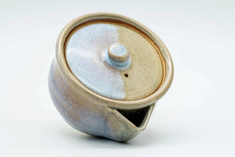 The houhin teapot with its lid removed, showing the interior.