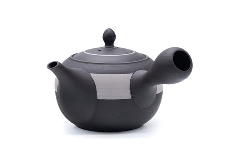 Large Sakura Tokoname Mesh Strainer Teapot - 540ml