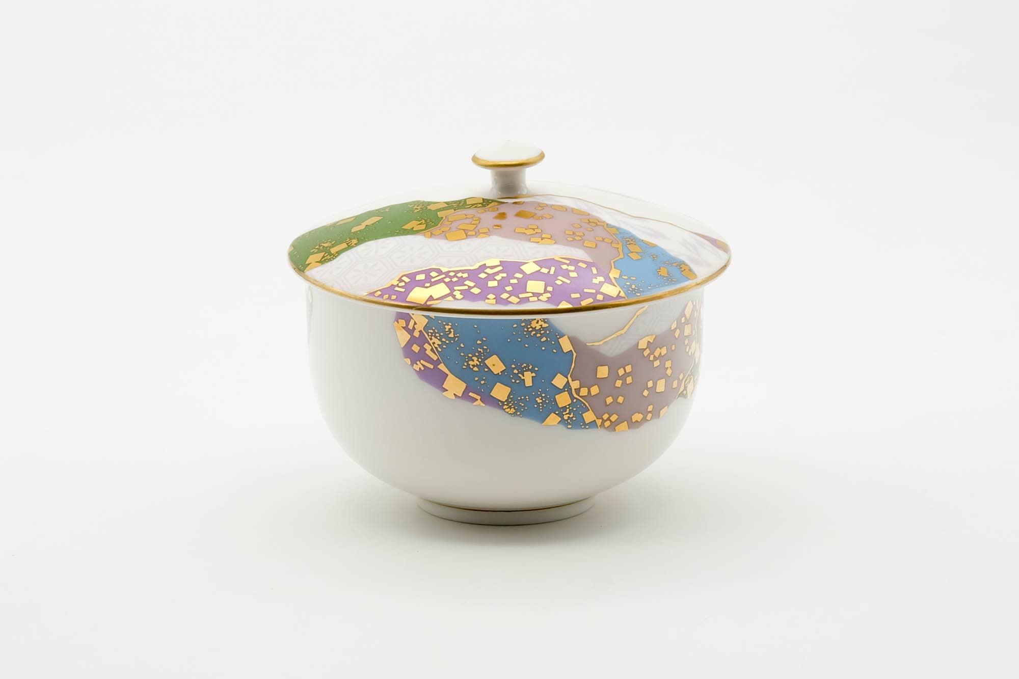 Japanese Teacup - Wavy Patterned Porcelain Arita-yaki Yunomi - 130ml