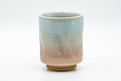 Tezumi — Japanese Teacup - Carved Beige Peach Glazed Hagi-yaki Yunomi - 200ml — front view from another angle