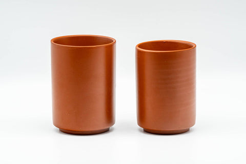 Japanese Teacups - Pair of Bamboo Engraved Tokoname-yaki Meoto Yunomi - the pair of teacups viewed from behind