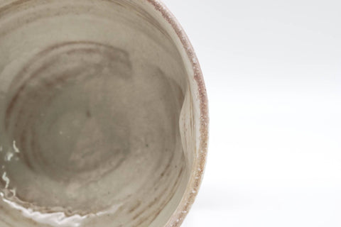 Tezumi — Japanese Matcha Bowl - Beige Milky Hakeme Lemons Kyo-yaki Chawan - 250ml — closeup of the glaze