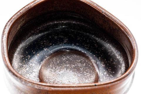 Japanese Matcha Bowl - 風山 - Red Oil Spot Glazed Kutsu-gata Chawan - 200ml