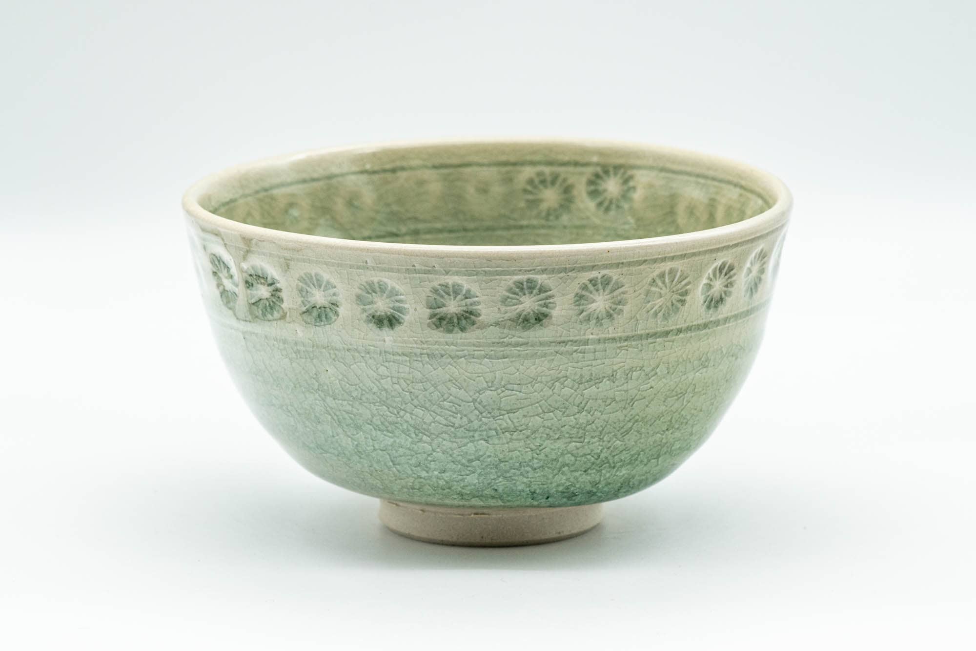 Japanese Matcha Bowl - Chrysanthemums Crazed Celadon Glazed Wan-nari Chawan - 300ml