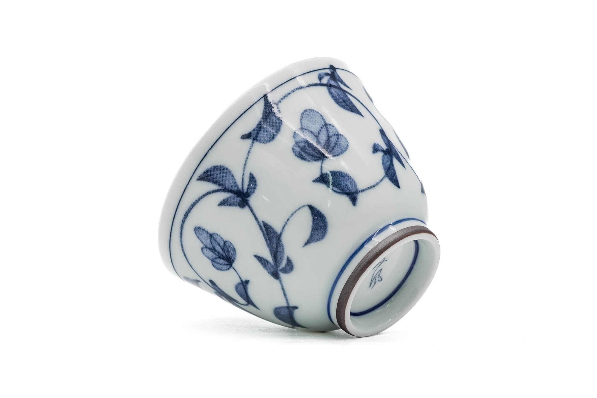 Japanese Teacup - Blue Floral Arabesque Porcelain Mino-yaki Yunomi - 70ml