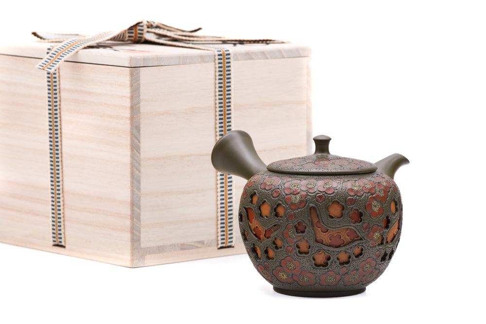 Japanese Kyusu - 間野舜園 Mano Shunen - Plum Blossom Layered Tokoname Teapot - 200ml