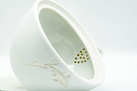 Japanese Houhin - Floral Engraved Arita-yaki Ceramic Filter Porcelain Teapot - 230ml - interior view showing the integrated ceramic filter