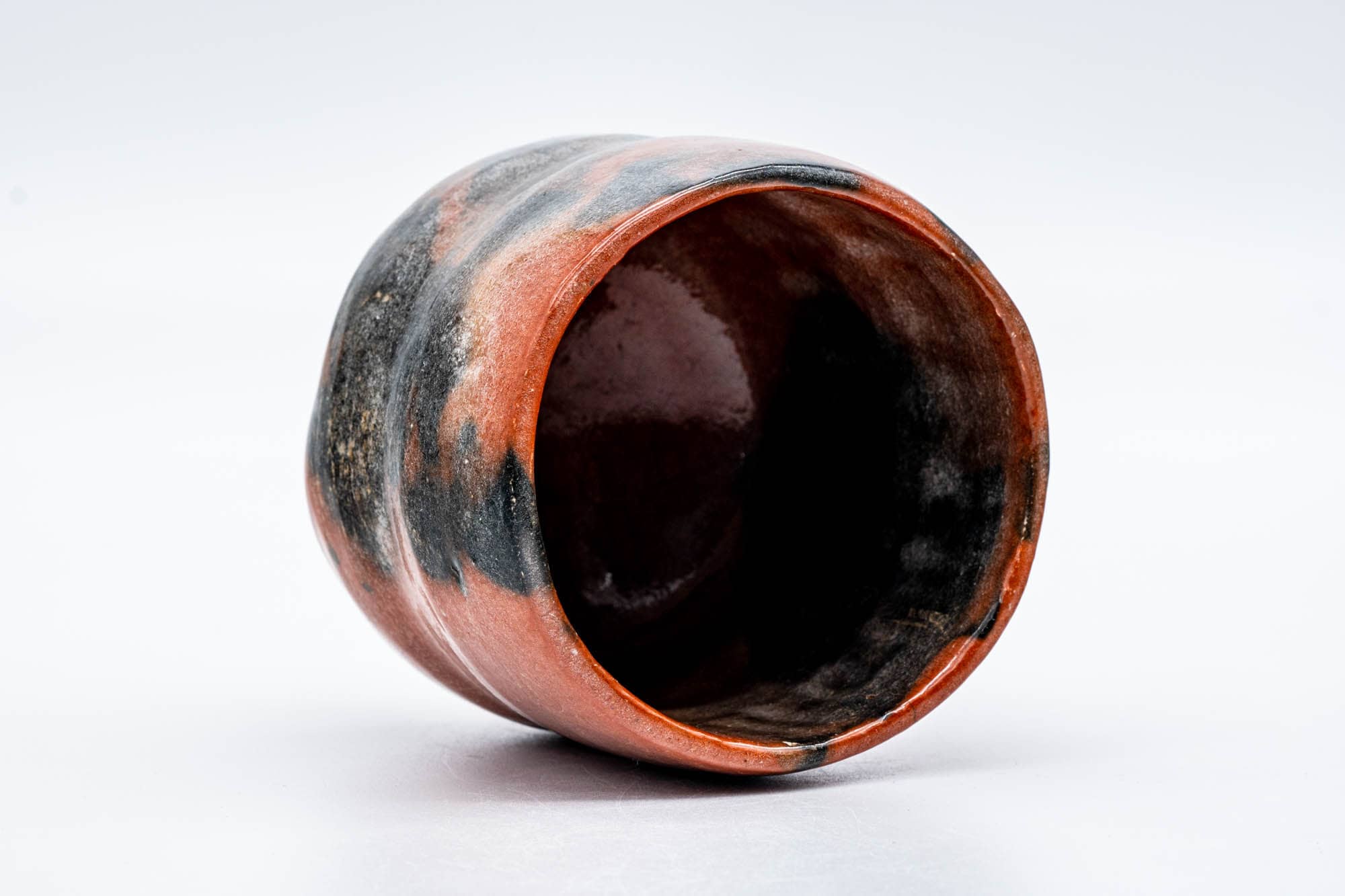 松楽焼 Japanese Matcha Bowl - 松楽窯 Shoraku Kiln - Aka-raku Winter