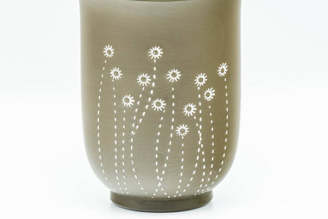 Japanese Teacup - Floral Green Ryokudei Tokoname-yaki Yunomi - 130ml - closeup of the white flower sprigs on the green clay