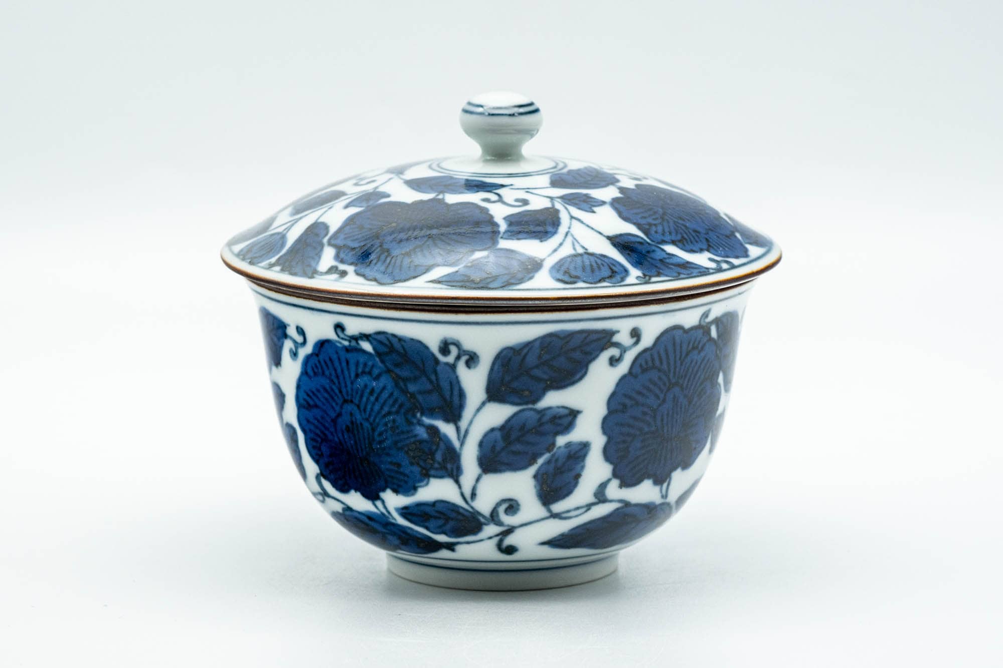 Japanese Teacup - 有田焼 Blue Floral Arita-yaki Lidded Yunomi - 130ml - Tezumi