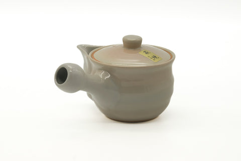 Tezumi — Japanese Tea Set - Classic Hagi Kyusu Teapot with 5 Yunomi Teacups — the teapot side view with the handle