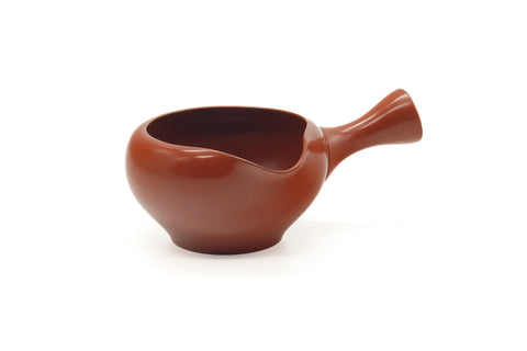 Tezumi — Japanese Yuzamashi - Smooth Red Shudei Water Cooler - 410ml — three-quarter view
