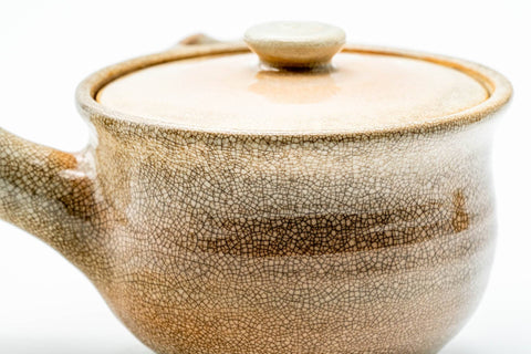 Japanese Kyusu - Weathered Beige Glazed Hagi-yaki Ceramic Filter Teapot - 240ml - side view showing the weathered beige Hagi glaze with vertical drips