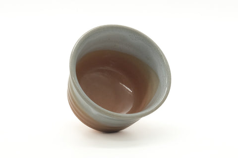 Tezumi — Japanese Teacup - Beige White Glazed Asagao Hagi Yunomi - 110ml — three-quarter view