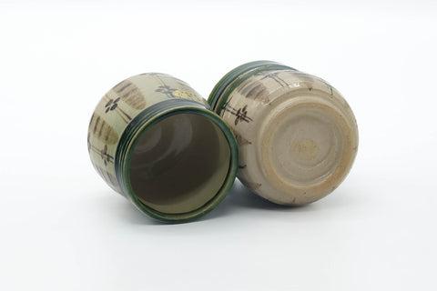Tezumi — Japanese Teacups - Pair of Floral Oribe-yaki Meoto Yunomi - 150ml — three-quarter view