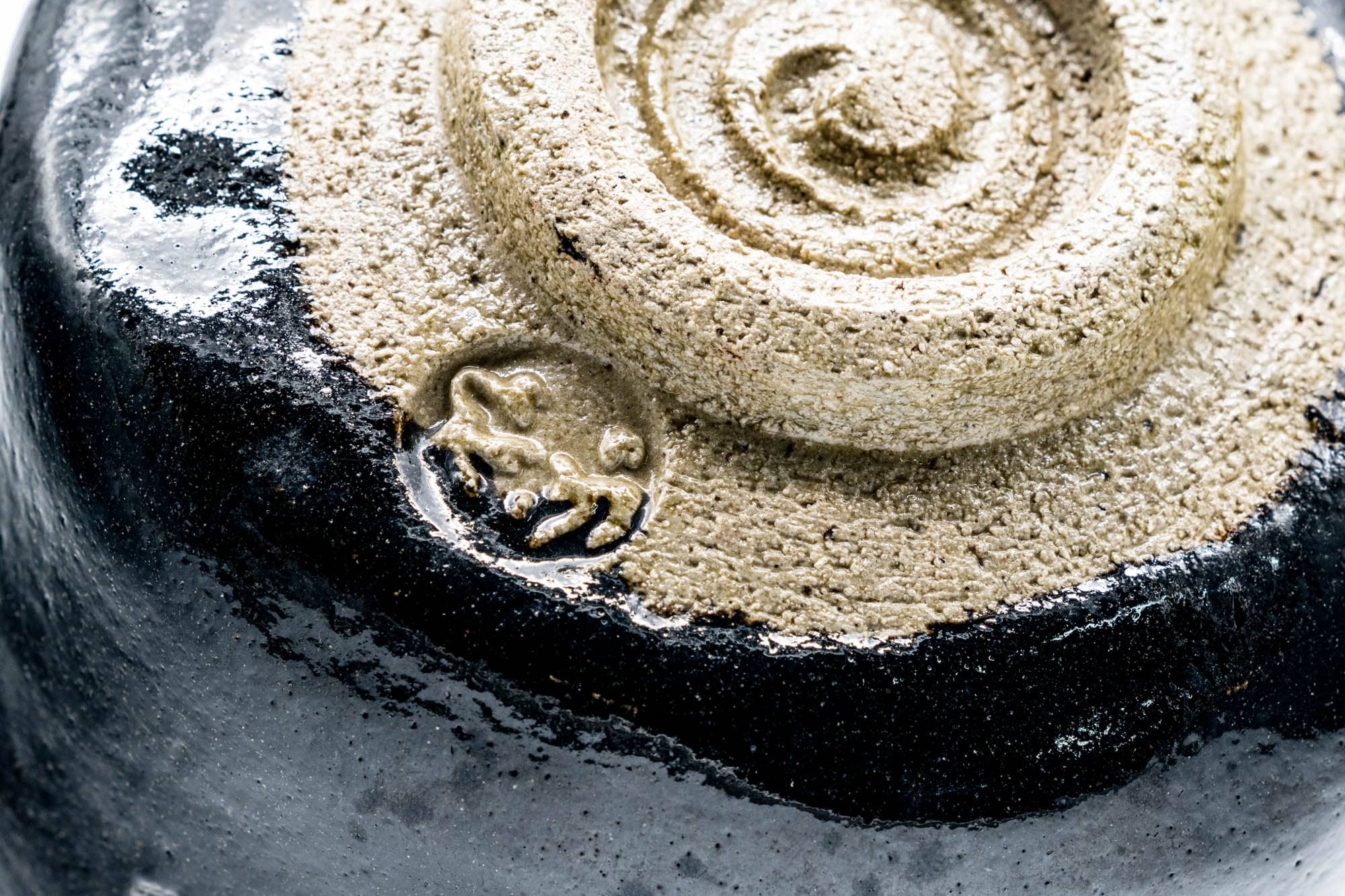 Japanese Matcha Bowl - 松楽窯 Shoraku Kiln - Black Egret Kuro-Raku