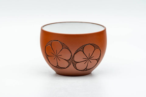 Tezumi — Japanese Teacups - 弘洋 Kouyou - Set of 4 Floral Engraved White Inner-Glazed Tokoname-yaki Yunomi - 110ml — front view from another angle
