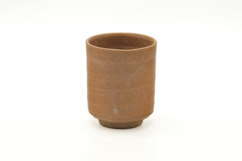 Tezumi — Japanese Teacup - Beige Cream Glazed Hagi Yunomi - 210ml — front view from another angle