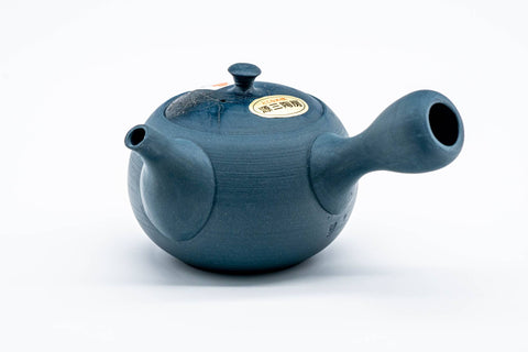 Mogake Seaweed Blue Tokoname Teapot - 200ml - view showing the lid knob and spout