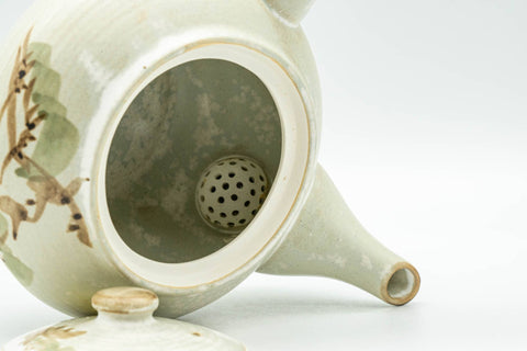 Tezumi — Japanese Kyusu - Beige Foliage Kiyomizu-yaki Debeso Teapot - 300ml — side profile showing the spout and handle
