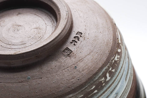 Tezumi — Japanese Matcha Bowl - Brown Green Hakeme White Glazed Chawan - 300ml — closeup of the glaze