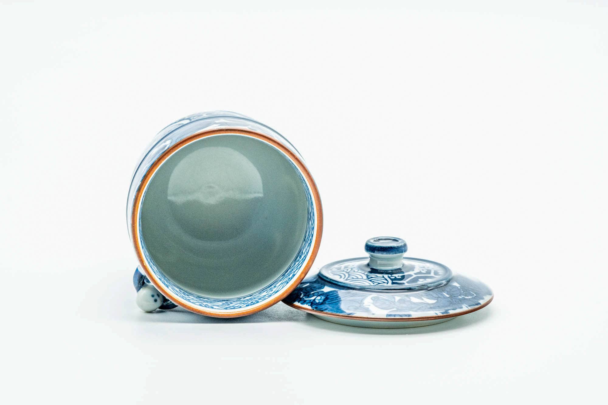 Japanese Teacup - Blue White Geometric Arita-yaki Lidded Yunomi - 180ml