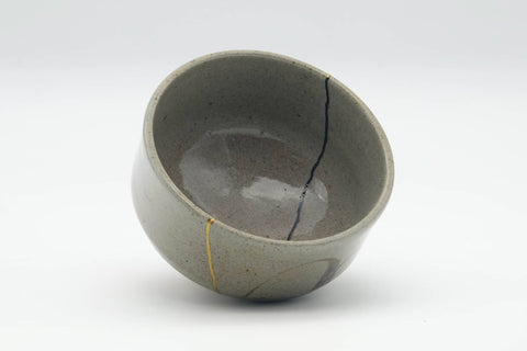 Japanese Matcha Bowl - 辰山窯 Shinzan Kiln - Kintsugi Karatsu-yaki Chawan - 300ml