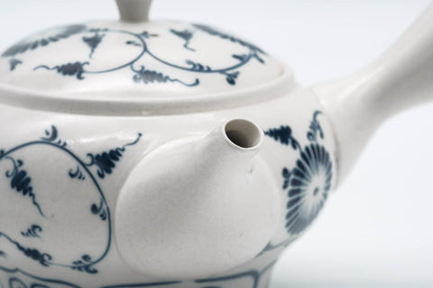 Tezumi — Japanese Kyusu - Blue Floral Arita-yaki Mesh Filter Teapot - 340ml — closeup of the decoration