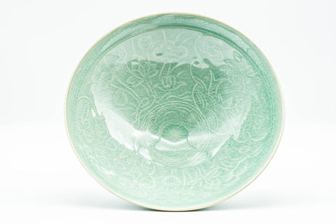 Korean style Goryeo Matcha Bowl - Green Celadon Summer Hira Chawan - 150ml - overhead view showing the crackled celadon interior