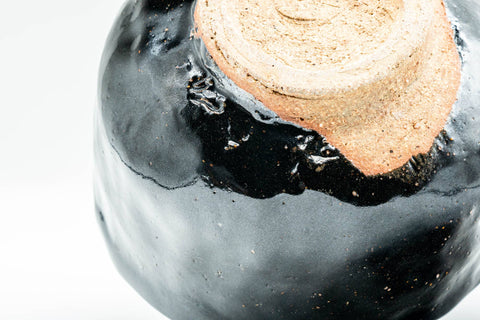 Japanese Matcha Bowl - Jet Black Glazed Wabi-Sabi Chawan - 350ml
