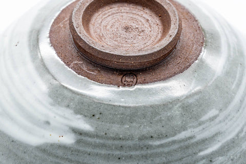 Tezumi — Japanese Matcha Bowl - Brush Stroke Hakeme Kiyomizu-yaki Chawan - 150ml — closeup of the glaze